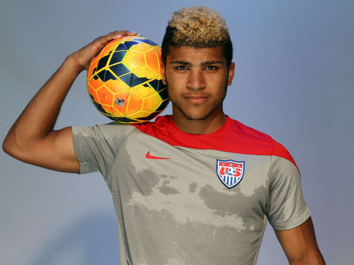 deandre-yedlin-X158268_TK1_1111.jpg